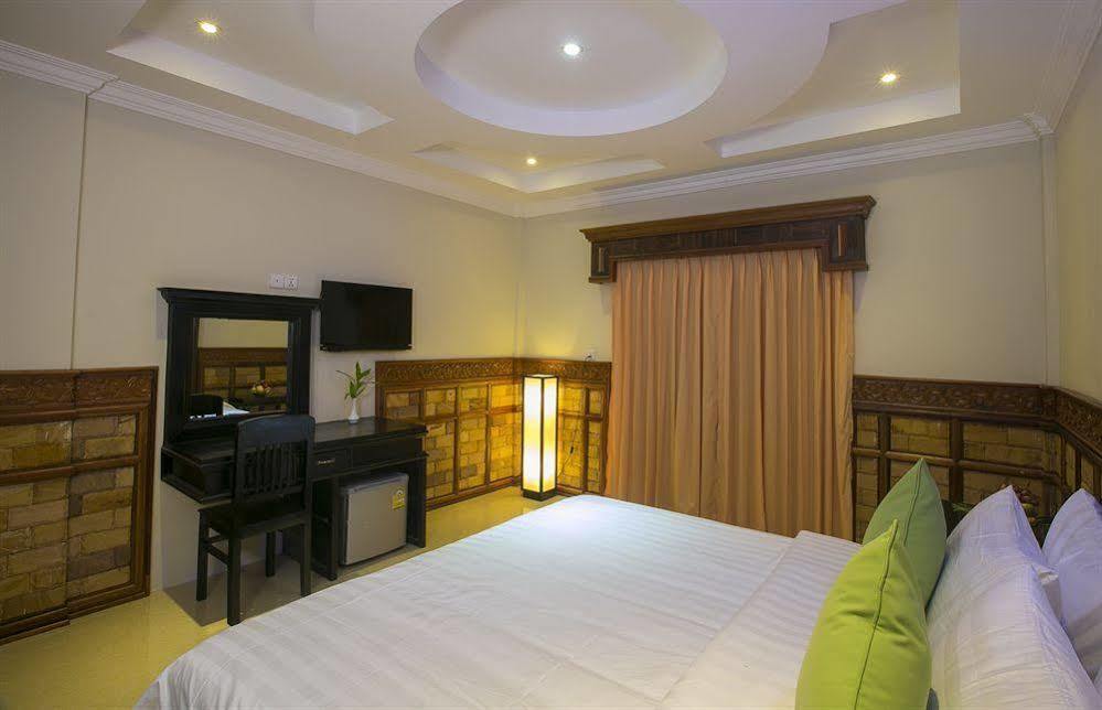 160 Angkor Villa Сиемрип Экстерьер фото